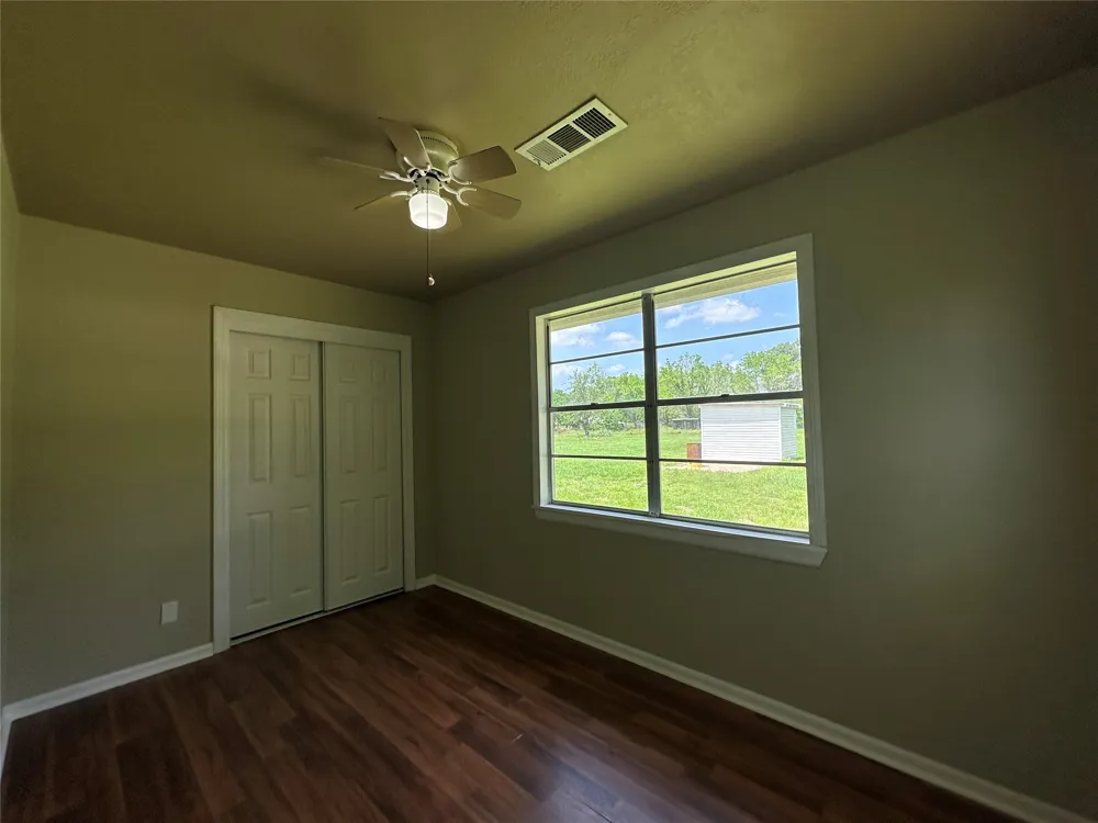 711 Clarksville Road Bogata, TX 75417