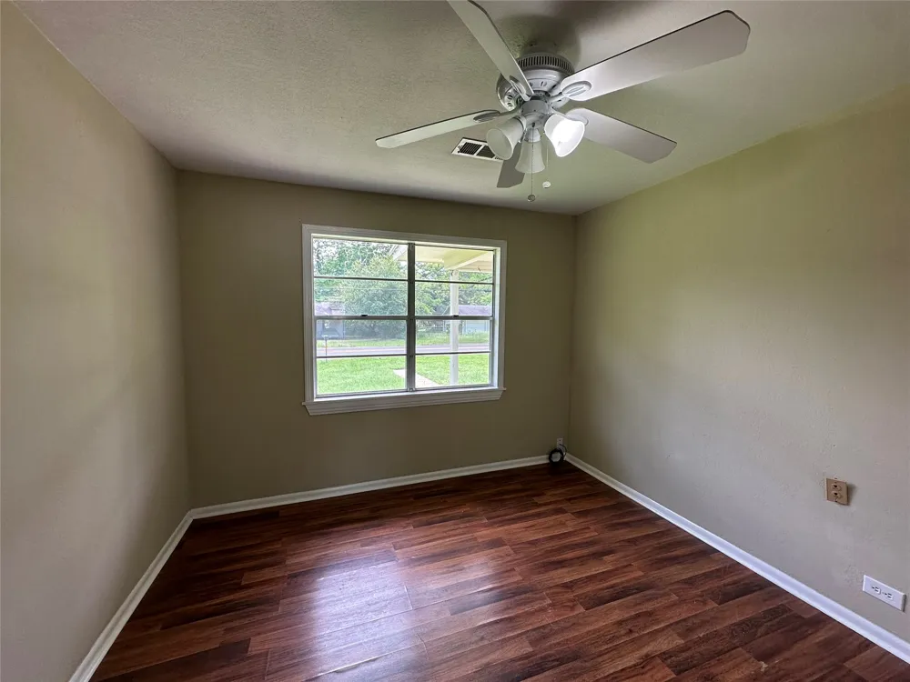 711 Clarksville Road Bogata, TX 75417