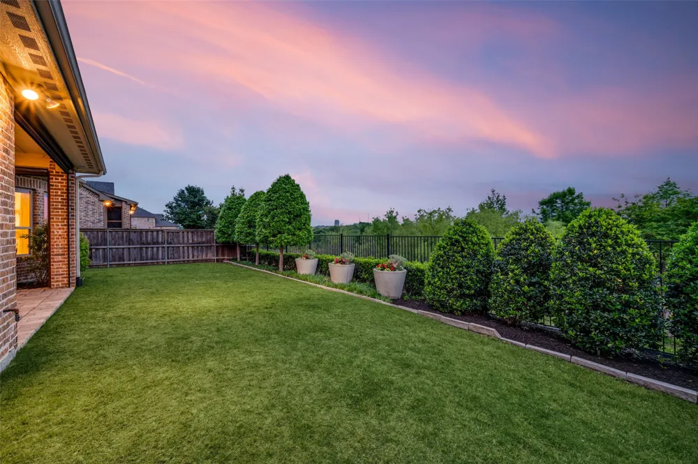 4189 Hazelwood Avenue Frisco, TX 75034