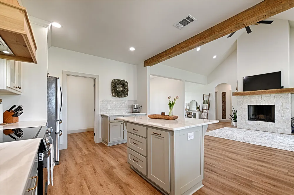 4656 County Road 1040 Celeste, TX 75423