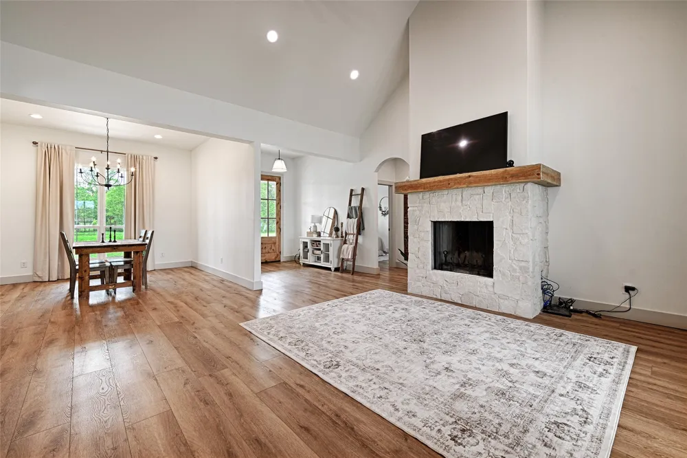 4656 County Road 1040 Celeste, TX 75423