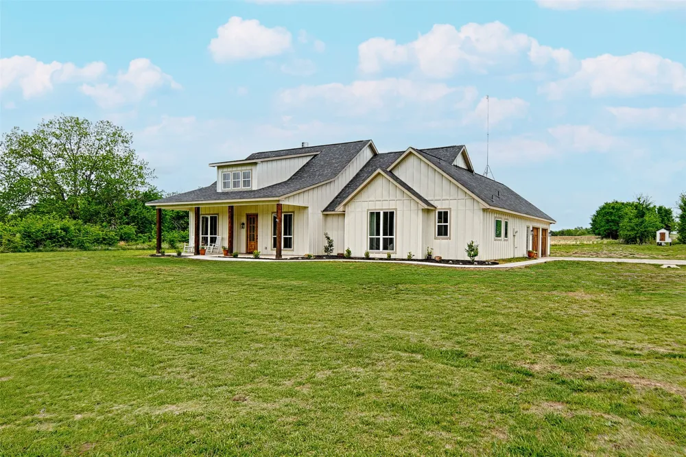 4656 County Road 1040 Celeste, TX 75423
