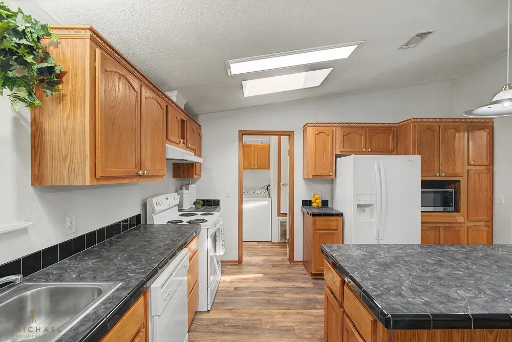 9747 Mathieu Street Oil City, LA 71061