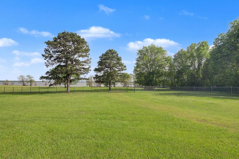 9747 Mathieu Street Oil City, LA 71061