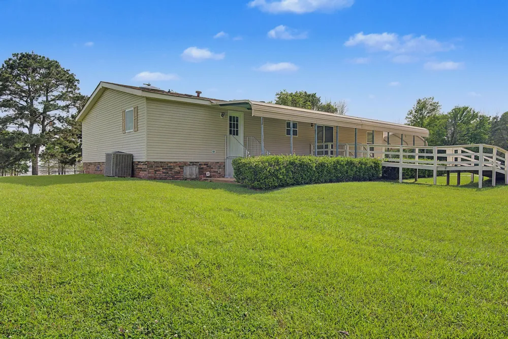 9747 Mathieu Street Oil City, LA 71061