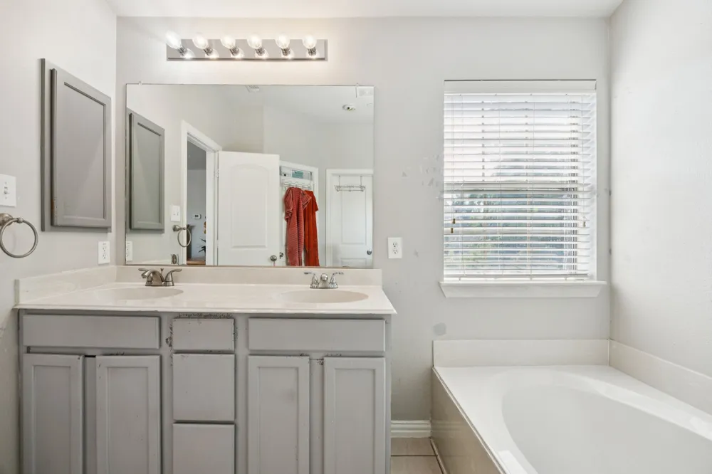 2564 Chambers Drive Lewisville, TX 75067
