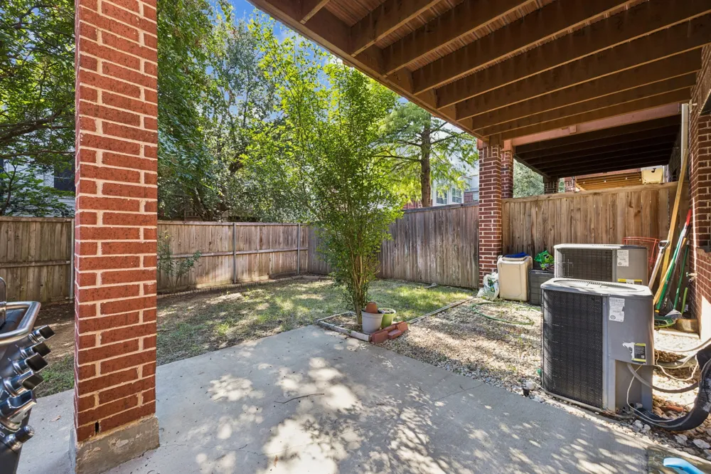 2564 Chambers Drive Lewisville, TX 75067