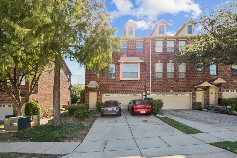 2564 Chambers Drive Lewisville, TX 75067