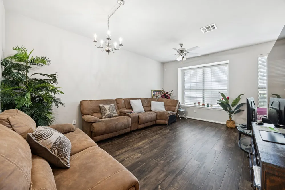 2564 Chambers Drive Lewisville, TX 75067