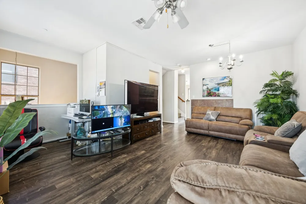 2564 Chambers Drive Lewisville, TX 75067