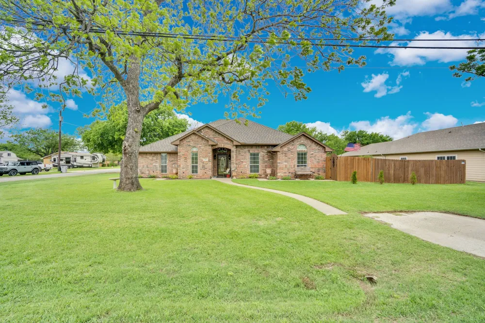 502 Main Street Maypearl, TX 76064