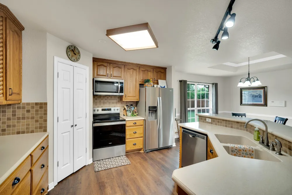502 Main Street Maypearl, TX 76064