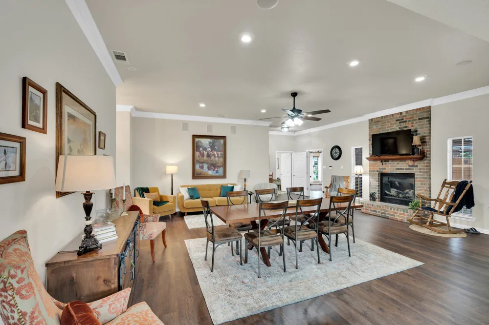 502 Main Street Maypearl, TX 76064