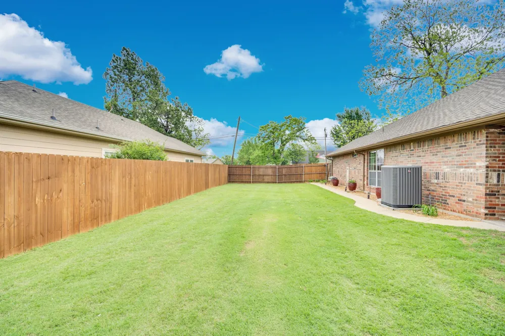 502 Main Street Maypearl, TX 76064