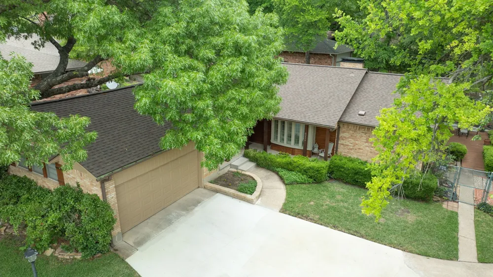 8226 Hunnicut Road Dallas, TX 75228