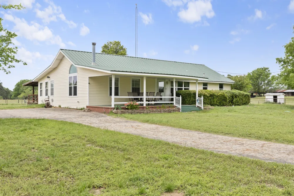 7626 Fm 1002 S Big Sandy, TX 75755