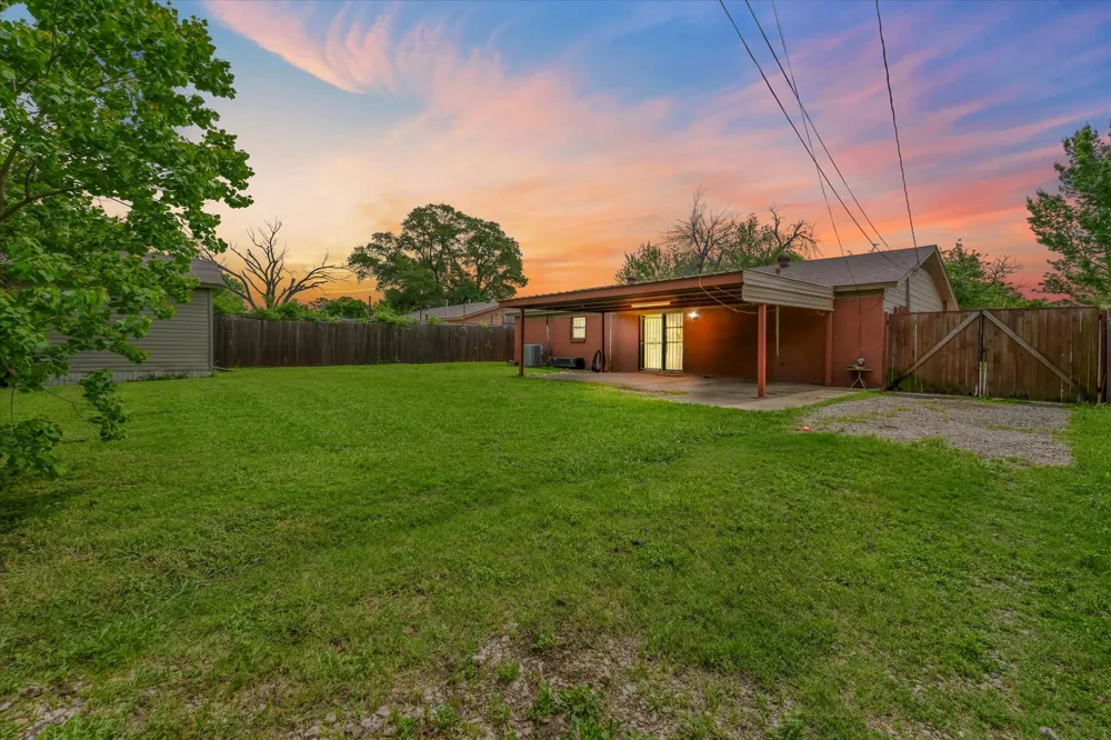 15138 Marsha Drive Balch Springs, TX 75180