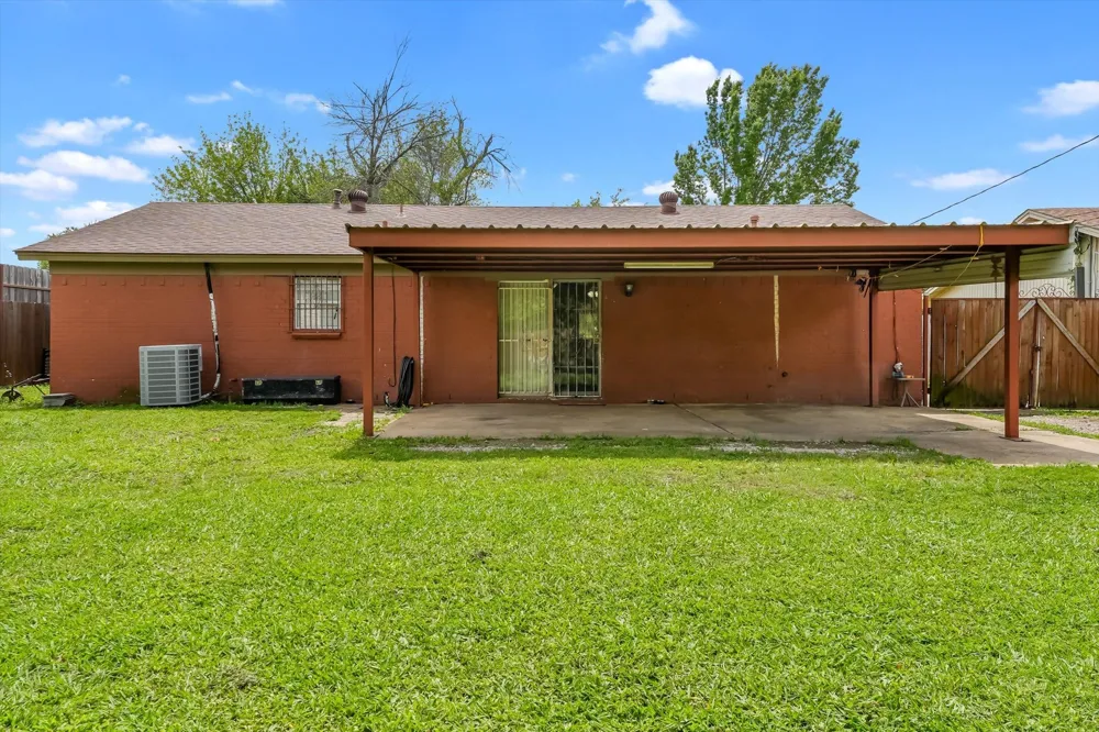 15138 Marsha Drive Balch Springs, TX 75180