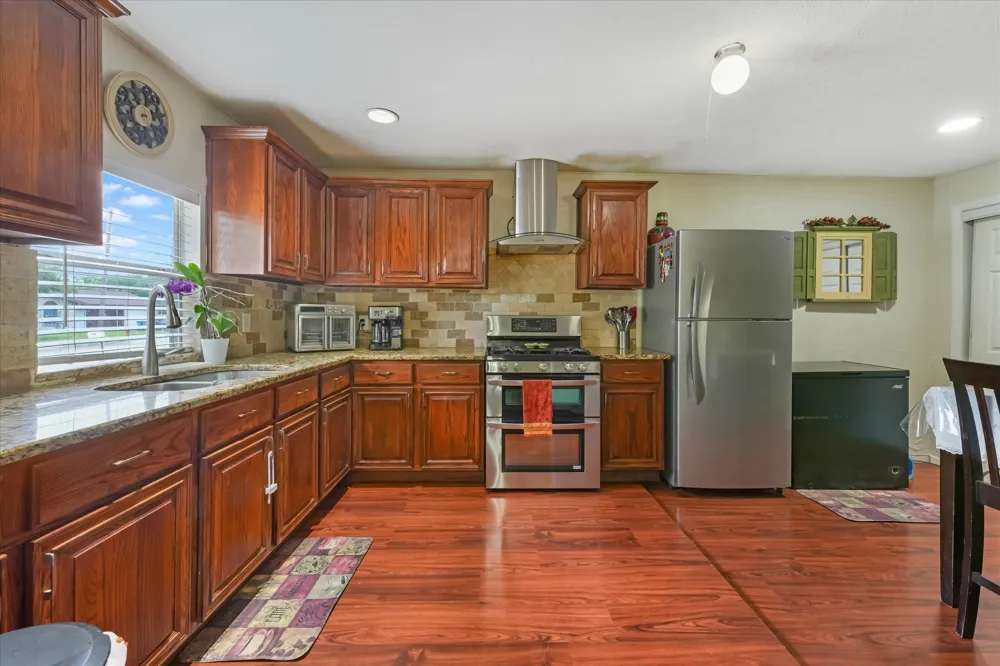 15138 Marsha Drive Balch Springs, TX 75180