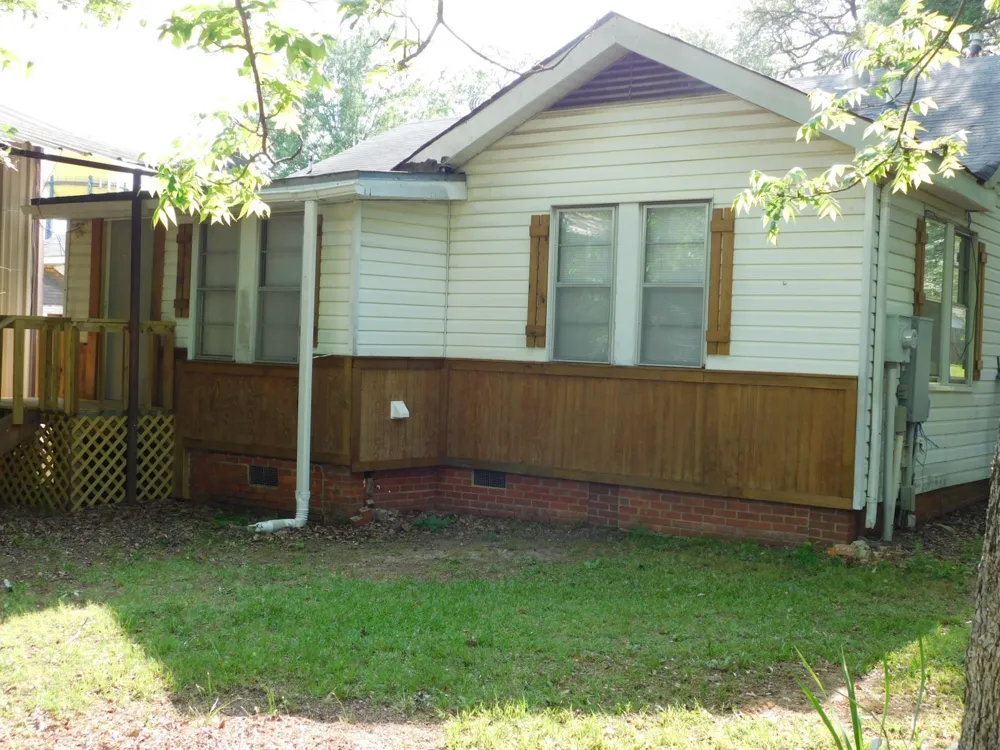 105 NW 2nd Springhill, LA 71075