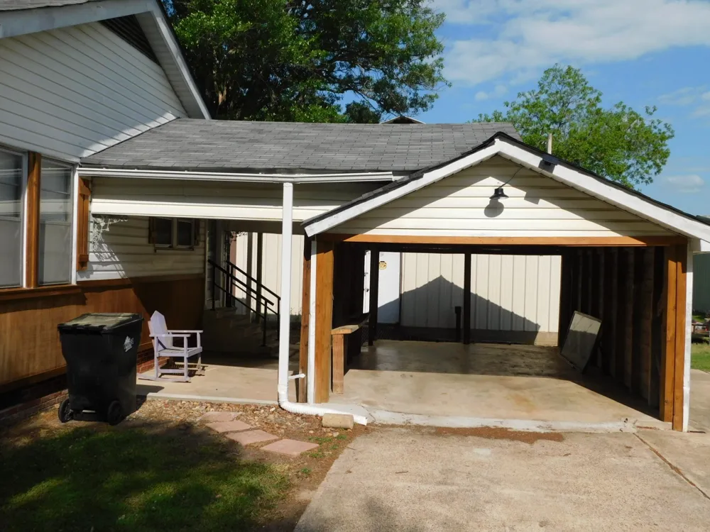 105 NW 2nd Springhill, LA 71075