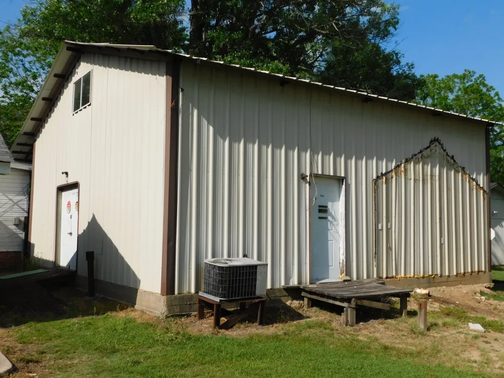 105 NW 2nd Springhill, LA 71075