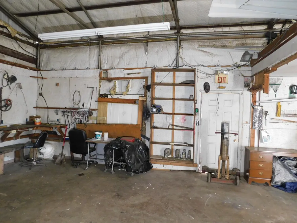 105 NW 2nd Springhill, LA 71075