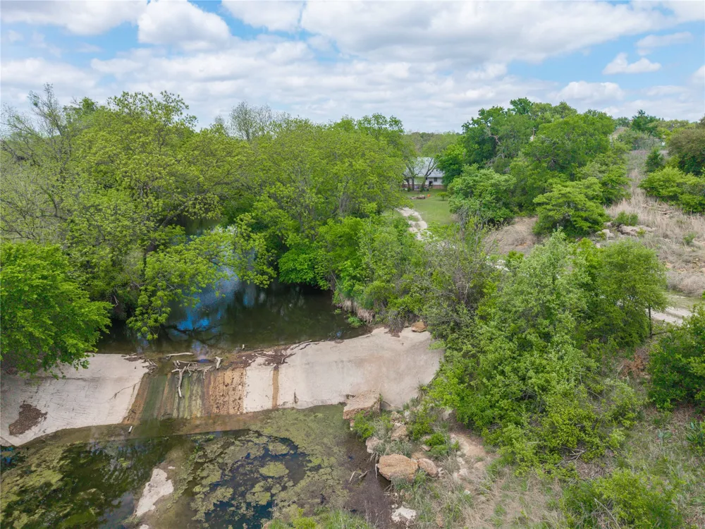 660 W County Road 549 Mullin, TX 76864