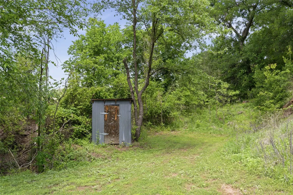660 W County Road 549 Mullin, TX 76864