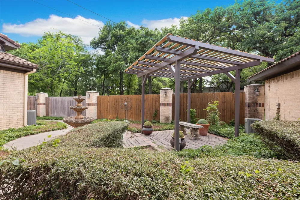 1903 Spirit Walk Mansfield, TX 76063