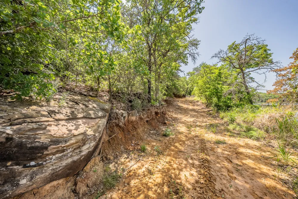 8955 Wolf Hollow Millsap, TX 76066