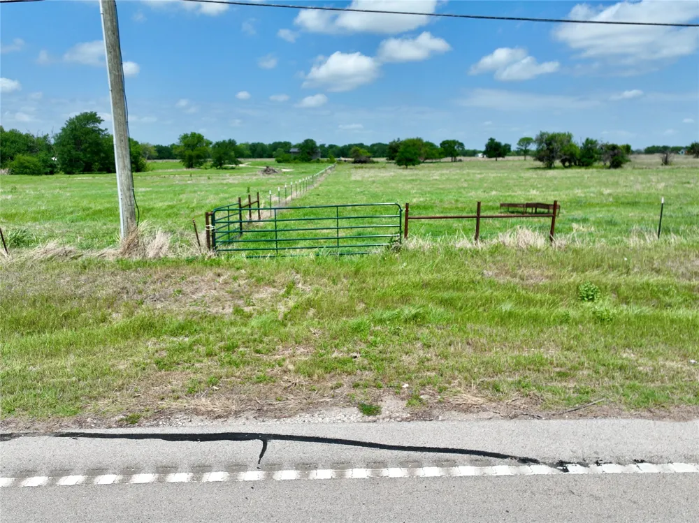 Fm 1183 Alma, TX 75119