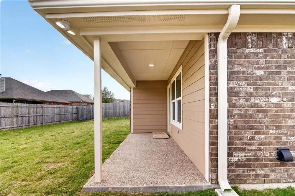 2509 Yoder Lane Robinson, TX 76706