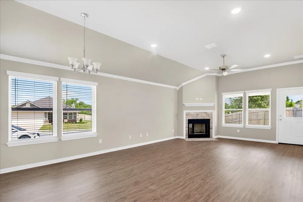2509 Yoder Lane Robinson, TX 76706