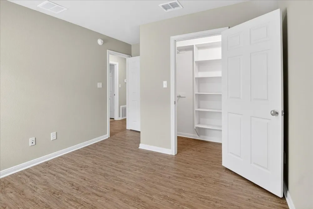 2509 Yoder Lane Robinson, TX 76706