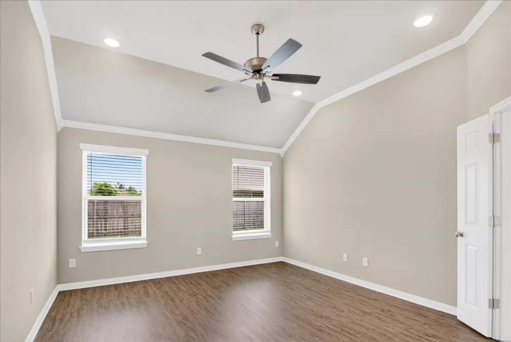 2509 Yoder Lane Robinson, TX 76706