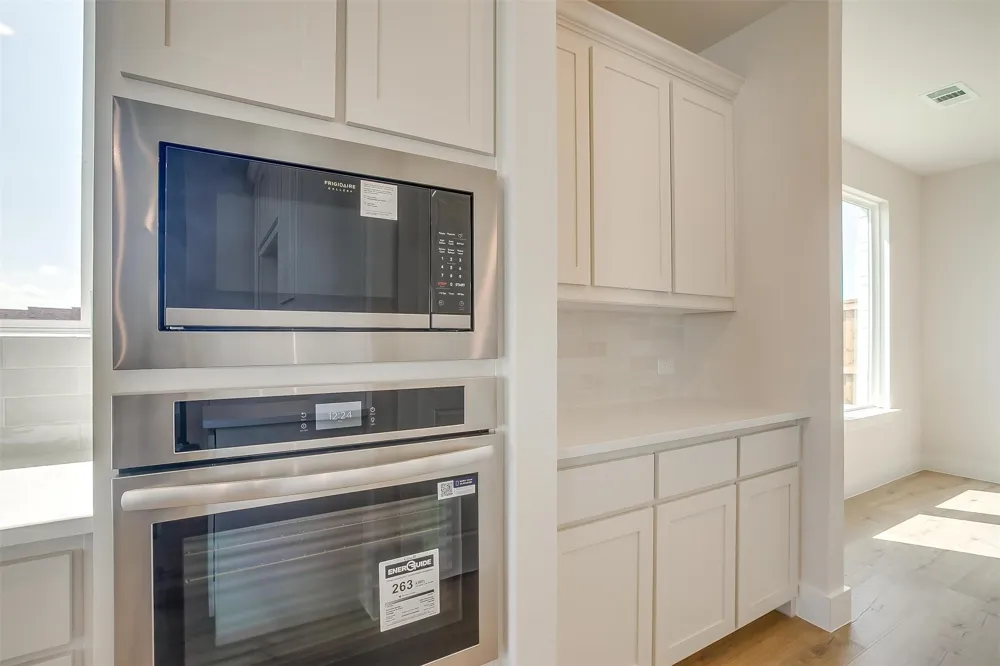 806 Feathergrass Court E Haslet, TX 76052