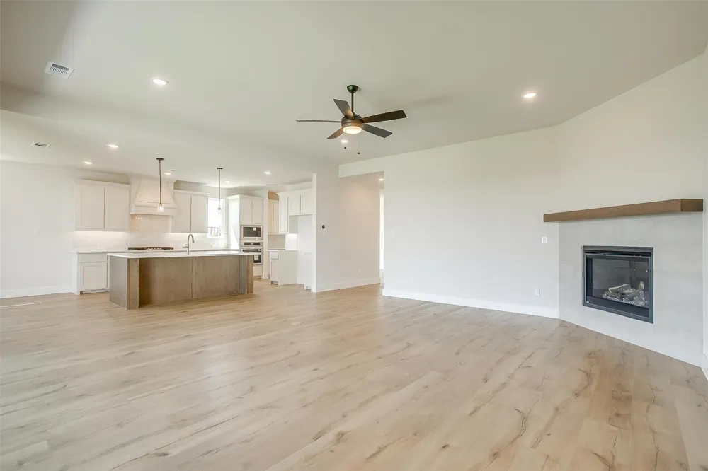 806 Feathergrass Court E Haslet, TX 76052