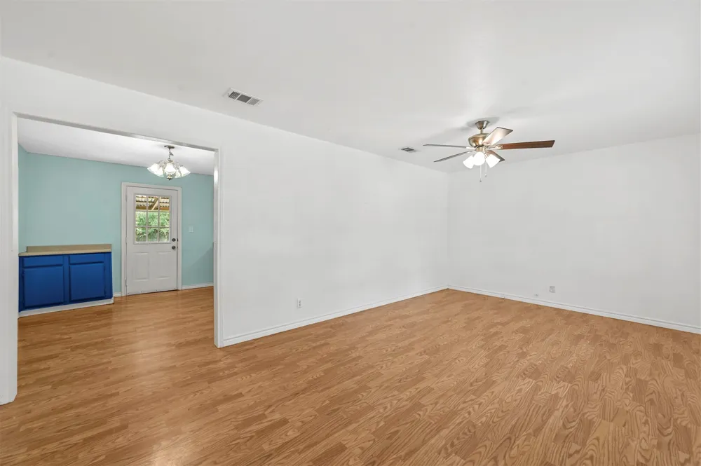 214 Wildflower Drive Gun Barrel City, TX 75156