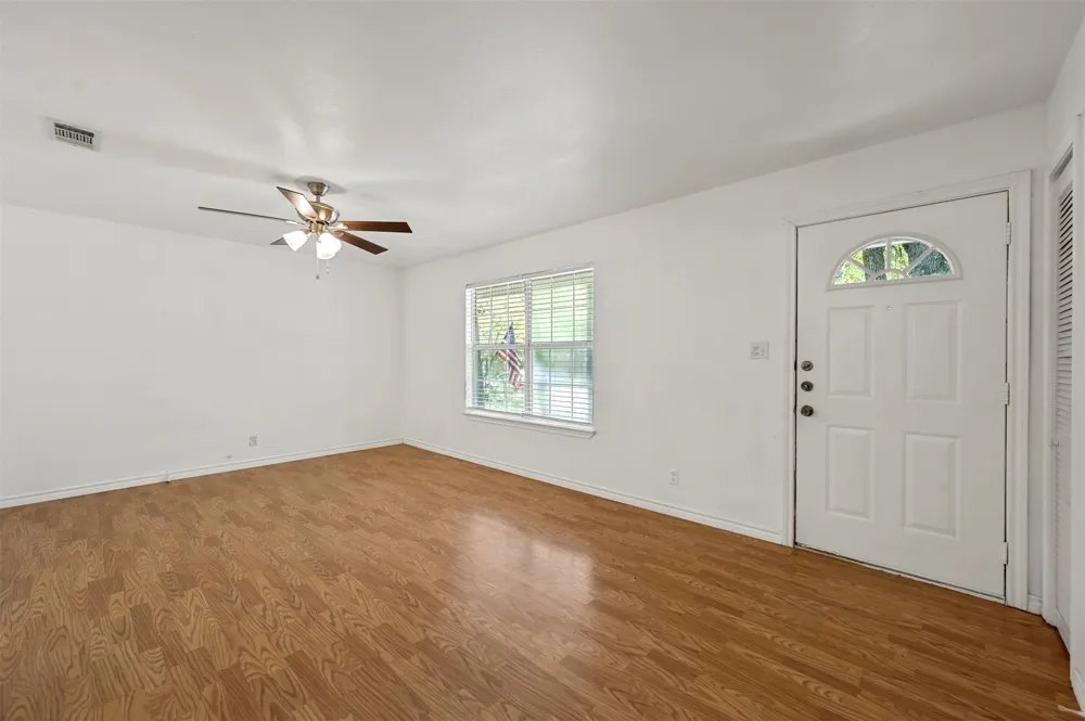 214 Wildflower Drive Gun Barrel City, TX 75156