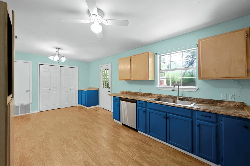 214 Wildflower Drive Gun Barrel City, TX 75156