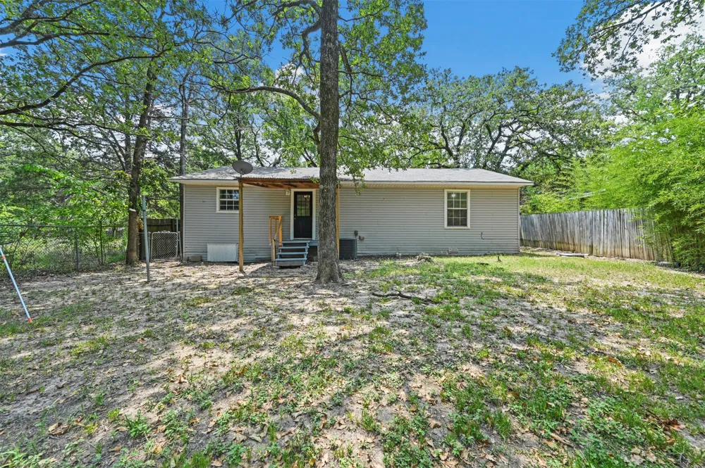 214 Wildflower Drive Gun Barrel City, TX 75156