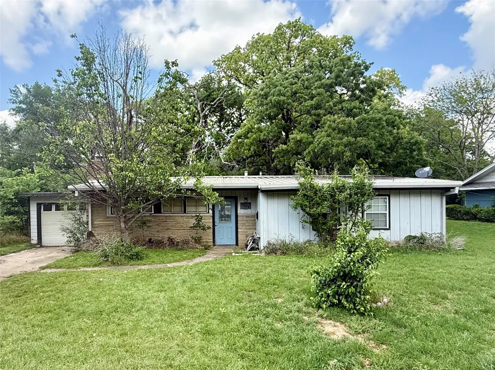 5408 Sam Calloway Road River Oaks, TX 76114