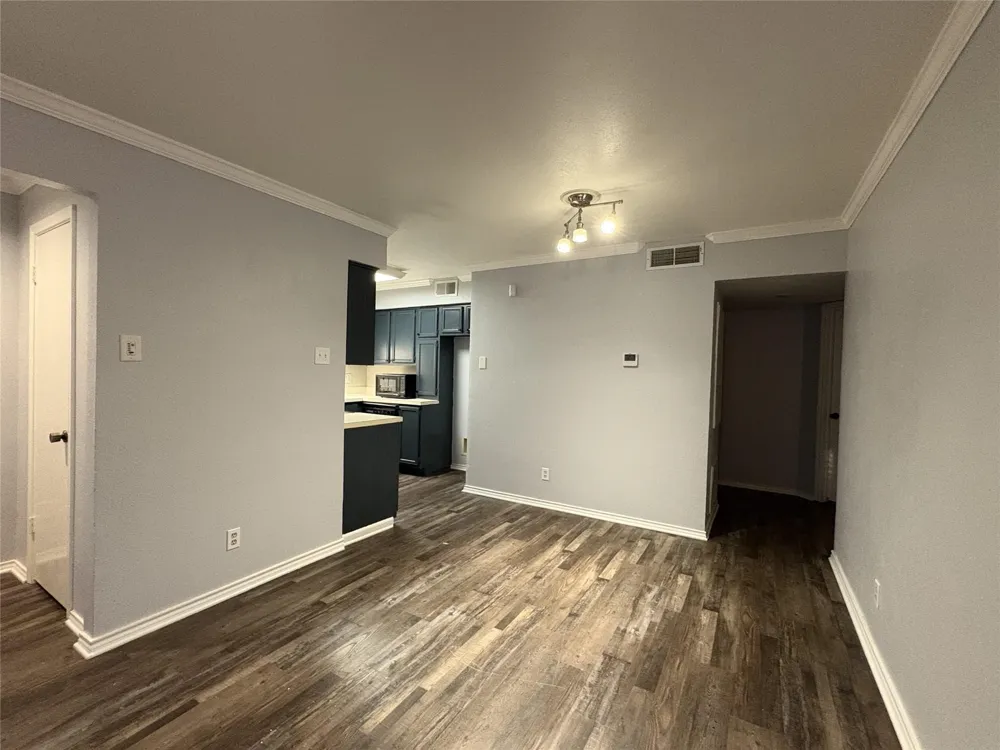 5902 Marvin Loving Drive #204 Garland, TX 75043