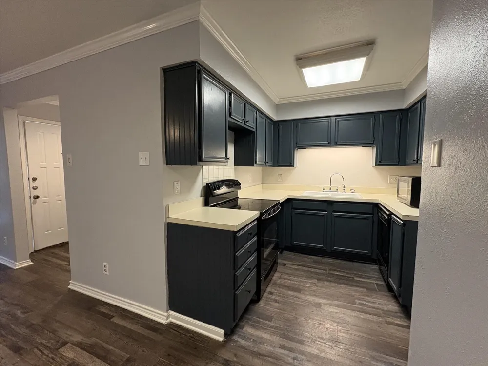 5902 Marvin Loving Drive #204 Garland, TX 75043