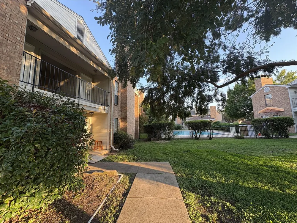 5902 Marvin Loving Drive #204 Garland, TX 75043