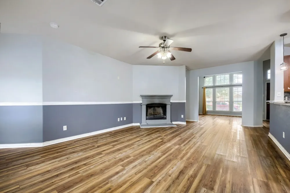1513 Vermont Avenue Lancaster, TX 75134