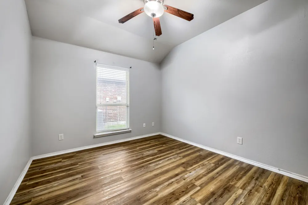 1513 Vermont Avenue Lancaster, TX 75134