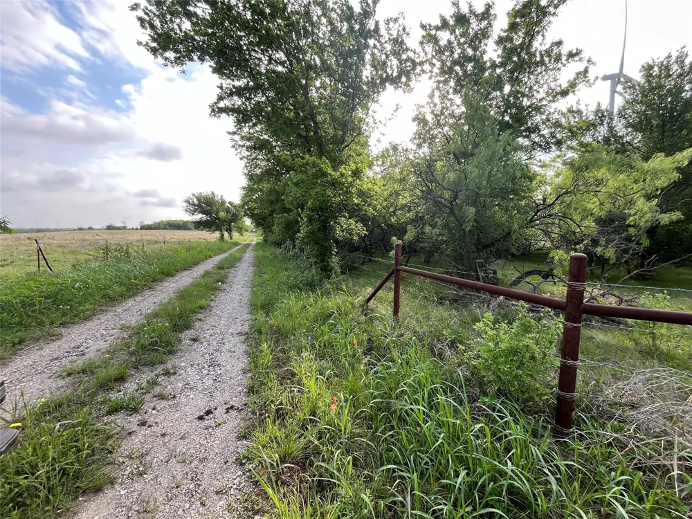 321 LCR 208A Coolidge, TX 76635