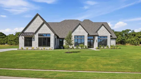 1100 Chariot Lane